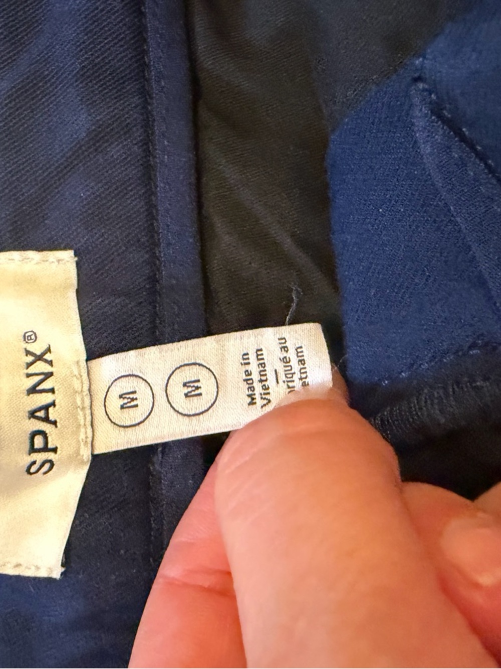 SPANX stretch twill shorts in timeless navy - Picture 8 of 9